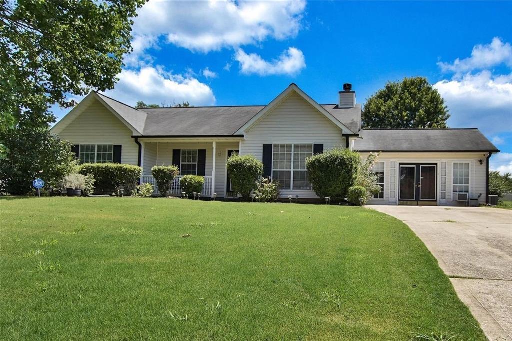 140 Greenleaf Drive — photo