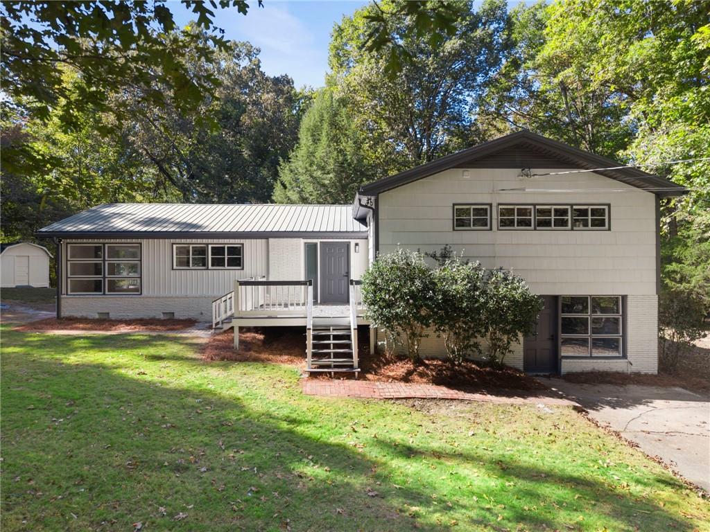 1 Terry Lane SW — photo