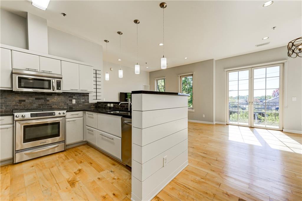 1430 Dresden Drive NE Unit 320 — photo