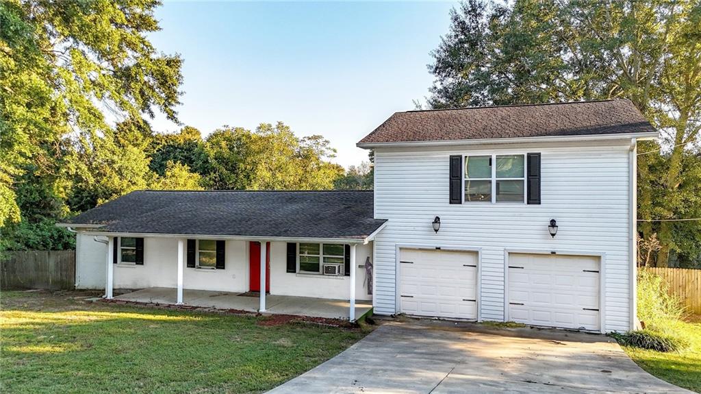 168 Baker Circle SE — photo