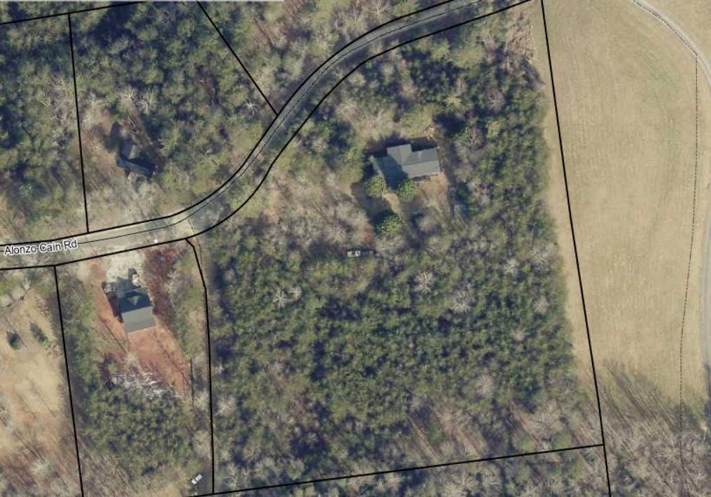 186 Alonzo Cain Road — photo