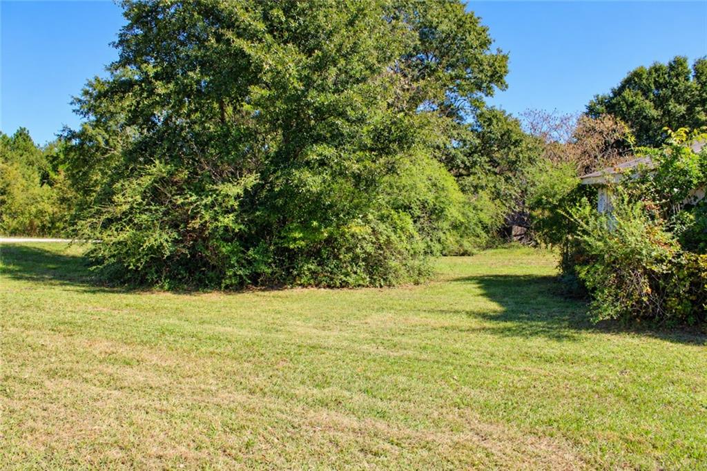 1346 Lester Road NW — photo