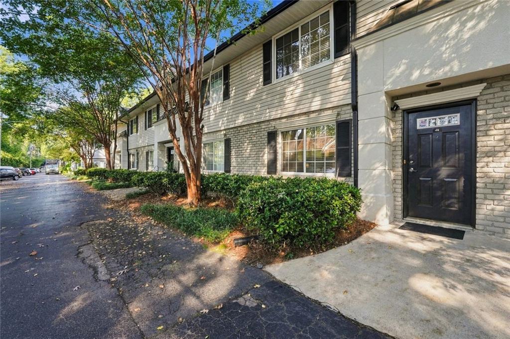 6940 Roswell Road NE Unit 4E — photo