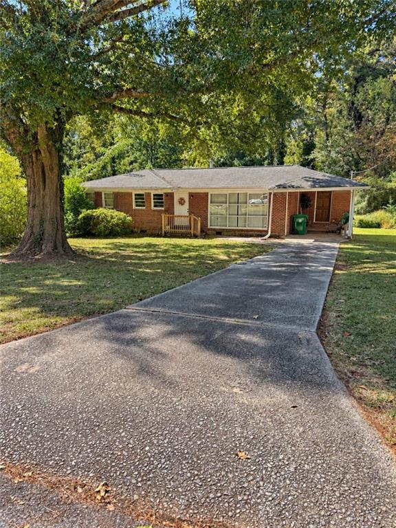 3243 Pinehill Drive — photo