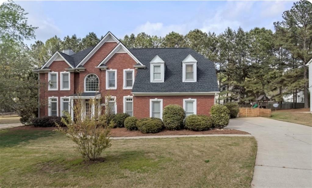 1669 Brentwood Crossing SE — photo