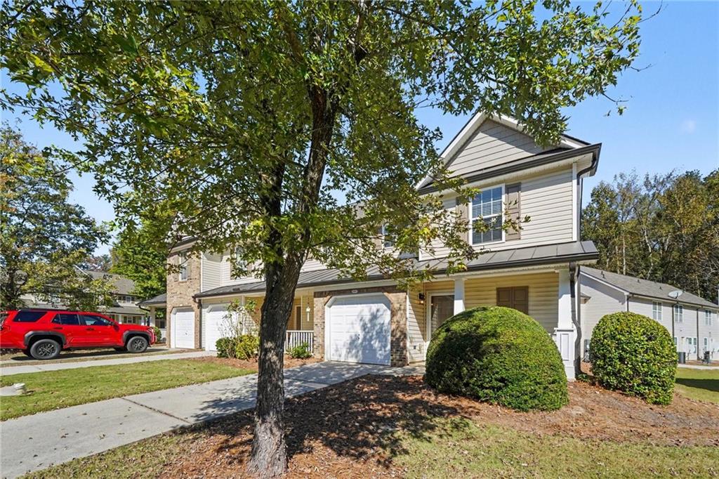 252 Darbys Crossing Court — photo