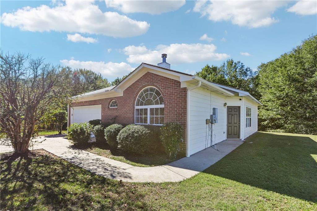 387 Apple Blossom Way — photo