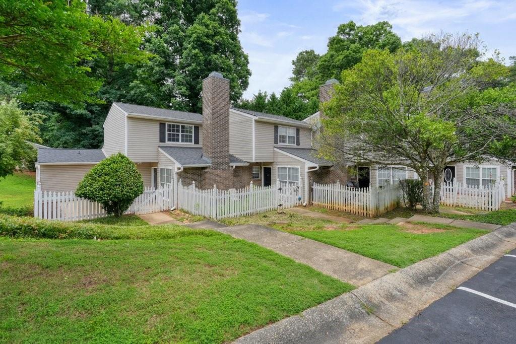 551 Summit Lane SW — photo