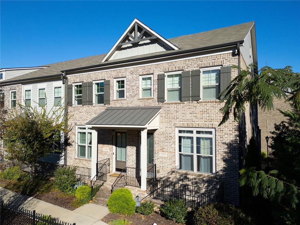 2330 McLean Chase SE — photo