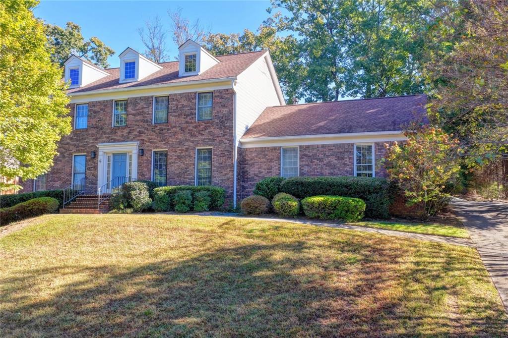 1343 Vernon North Drive — photo