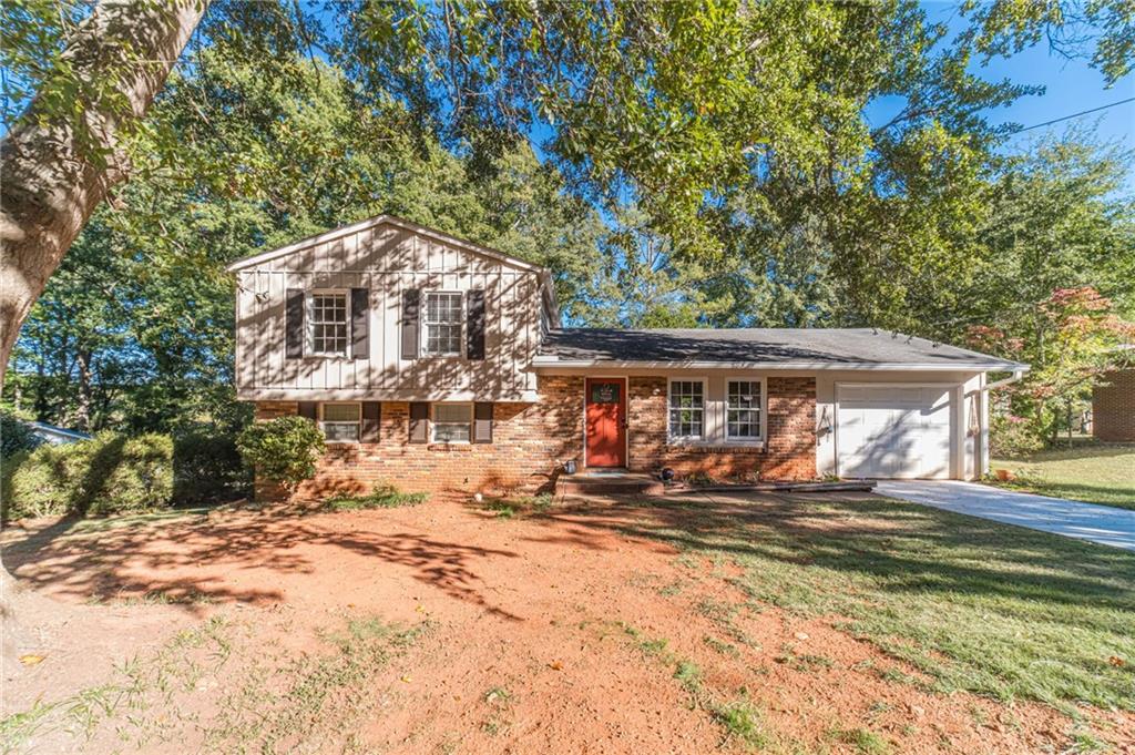 401 College Circle — photo