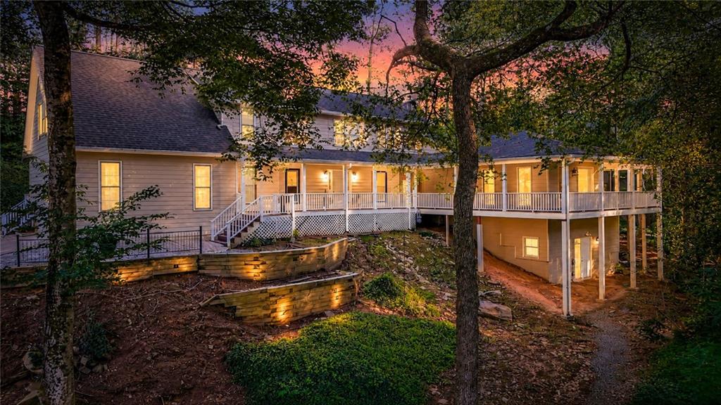 2290 Old Orchard Drive — photo