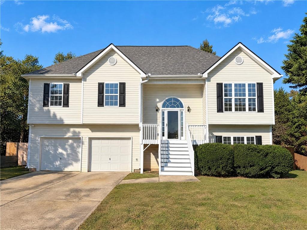 1041 Topaz Lane — photo