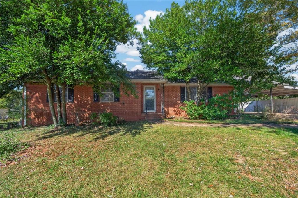 1111 Cliff Crest Court — photo