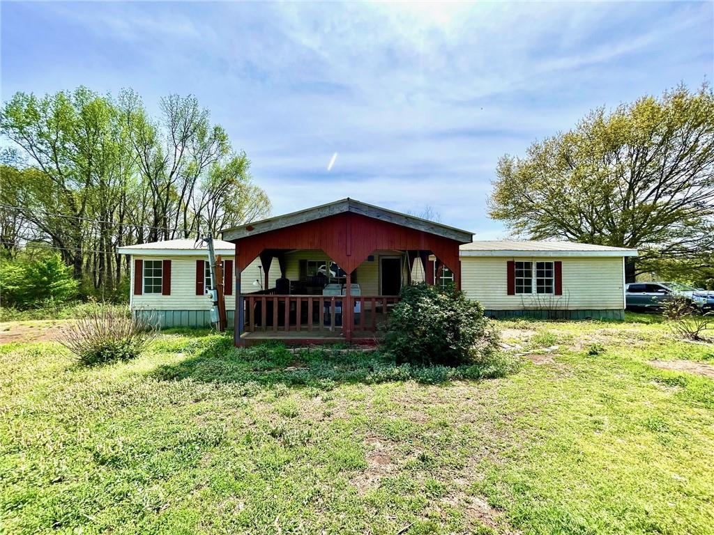 1546 Bob Mann Road — photo