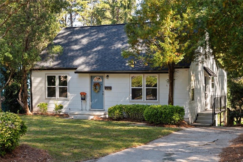 2126 Pinehurst Drive — photo