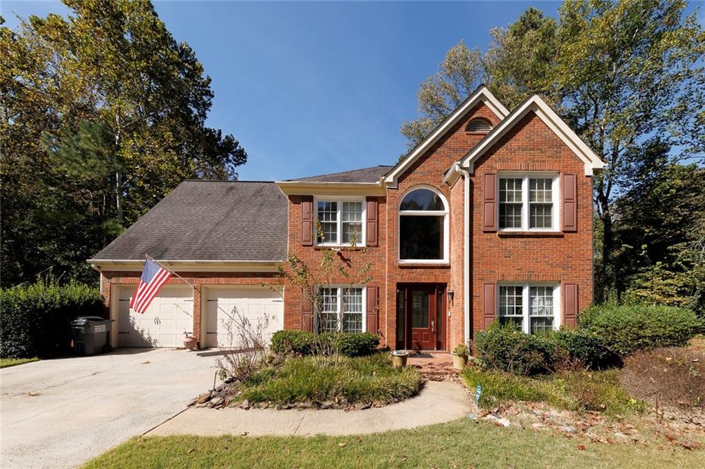1731 Victoria Way NW — photo