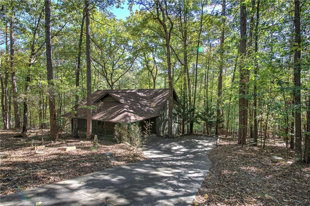 169 Chickasaw Drive — photo