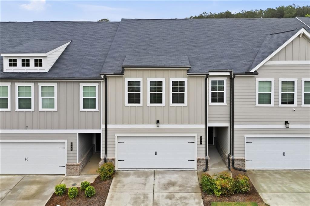 230 Point Place Drive — photo