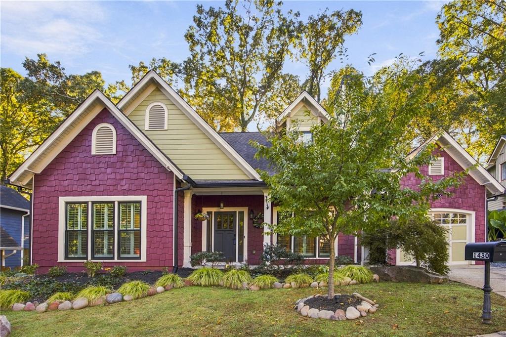 1430 Lakeview East Drive SE — photo