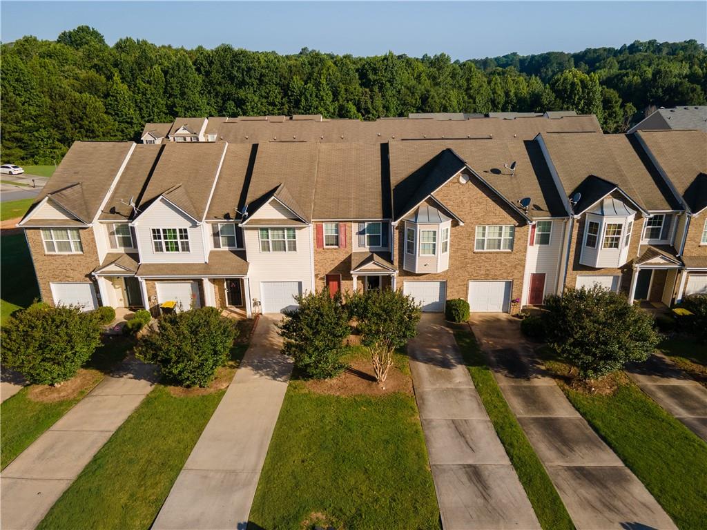 6120 Capitol Knoll — photo