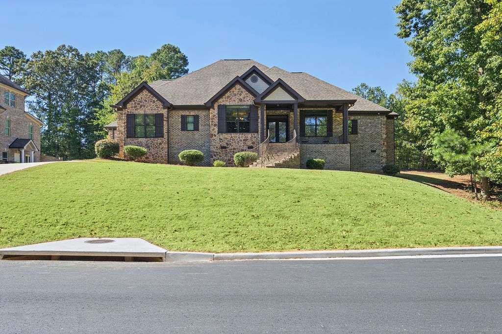 585 Milton Drive — photo