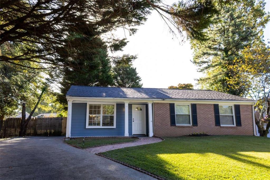 1379 Craighill Court — photo