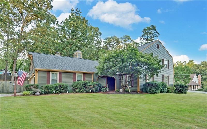 3341 Edgewood Circle — photo