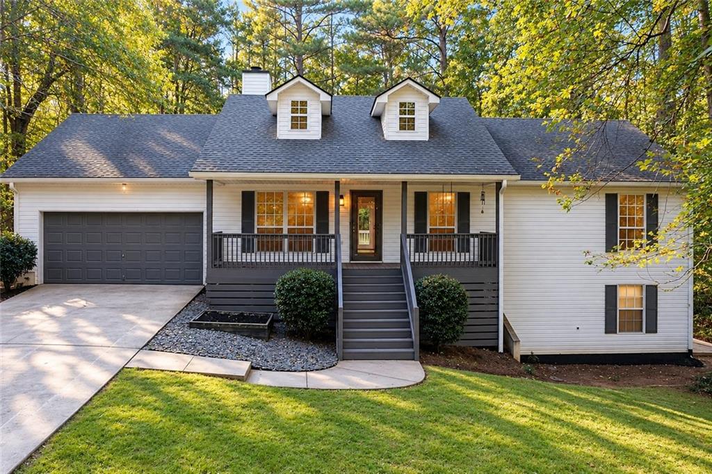 711 Country Lake Court — photo