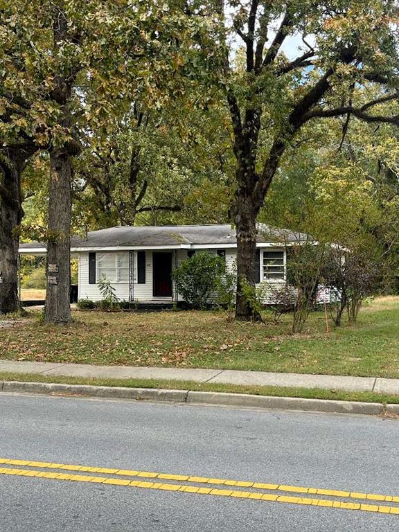222 Burnett Ferry Road — photo