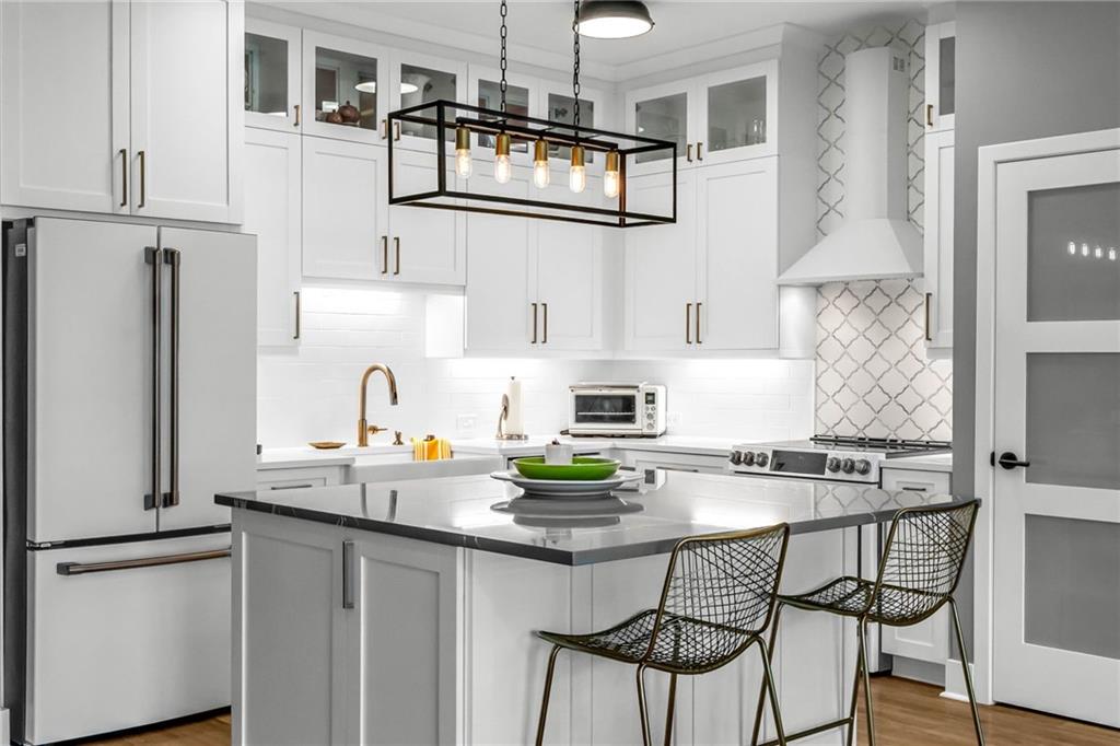 560 Dutch Valley Road NE Unit 2211 — photo