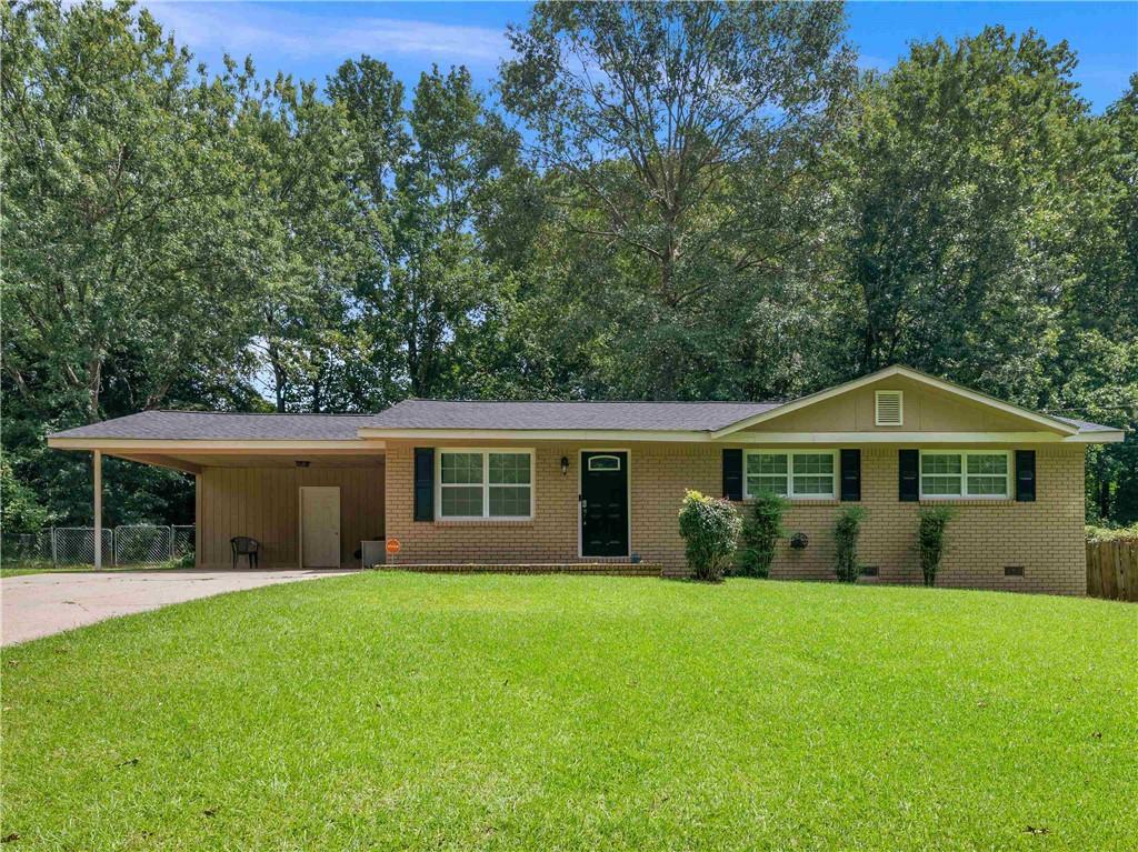 2027 Chestnut Log Drive — photo