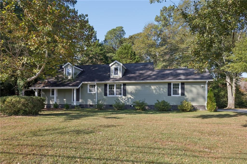 1345 Maple Drive — photo