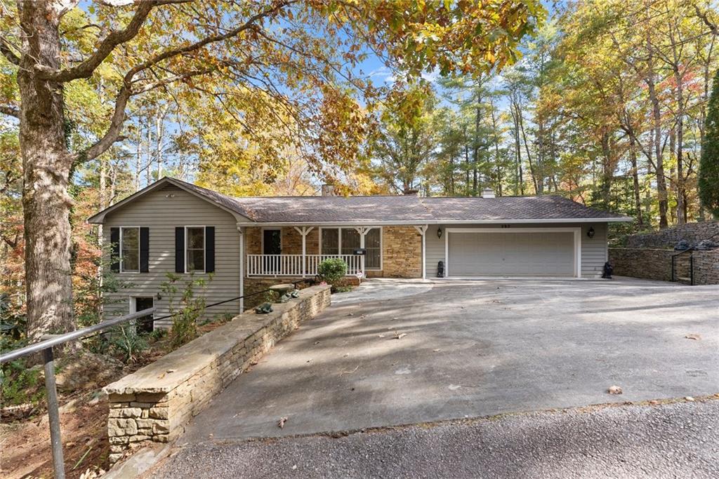 290 Waterfall Drive — photo