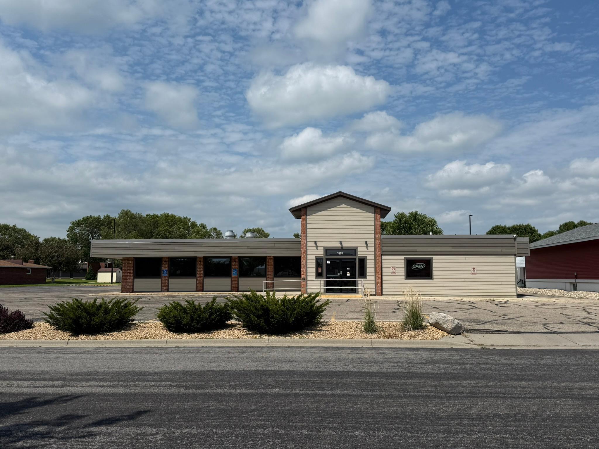 1501 E College Drive — photo