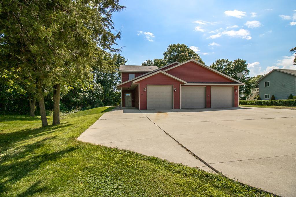 101 N Duck Lake Avenue — photo