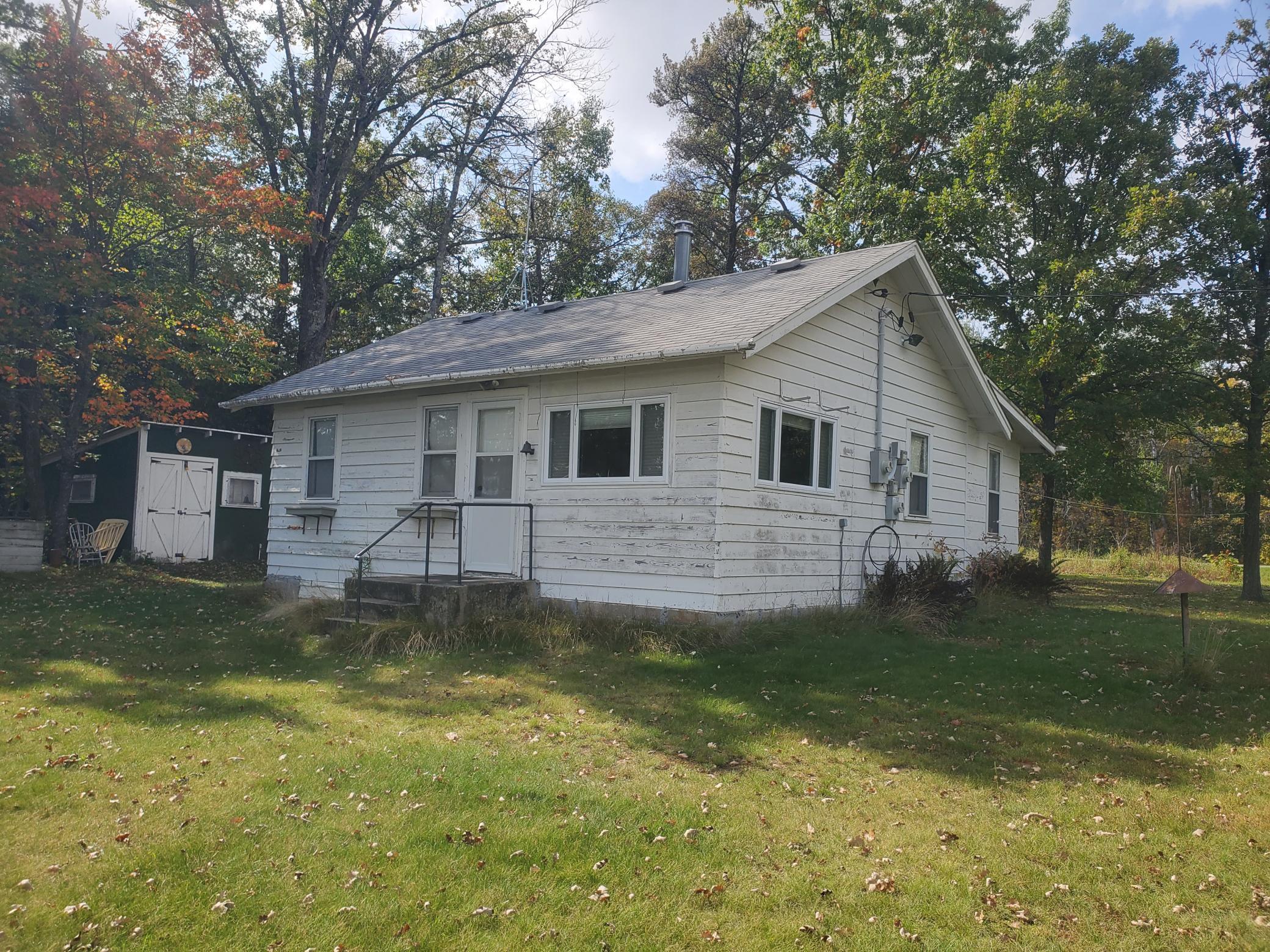 8135 County Road 65 NE — photo