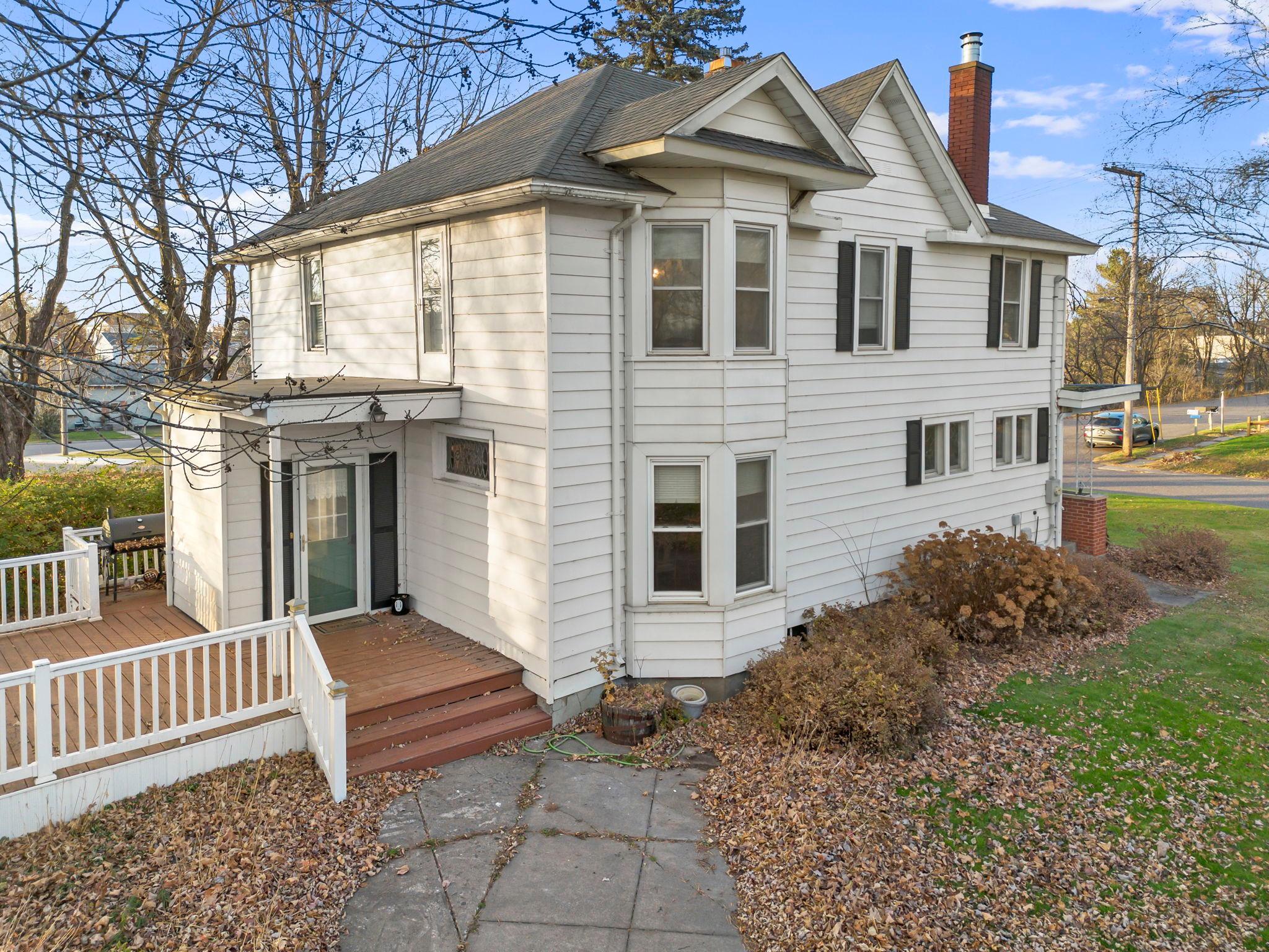 1045 Grove Street — photo