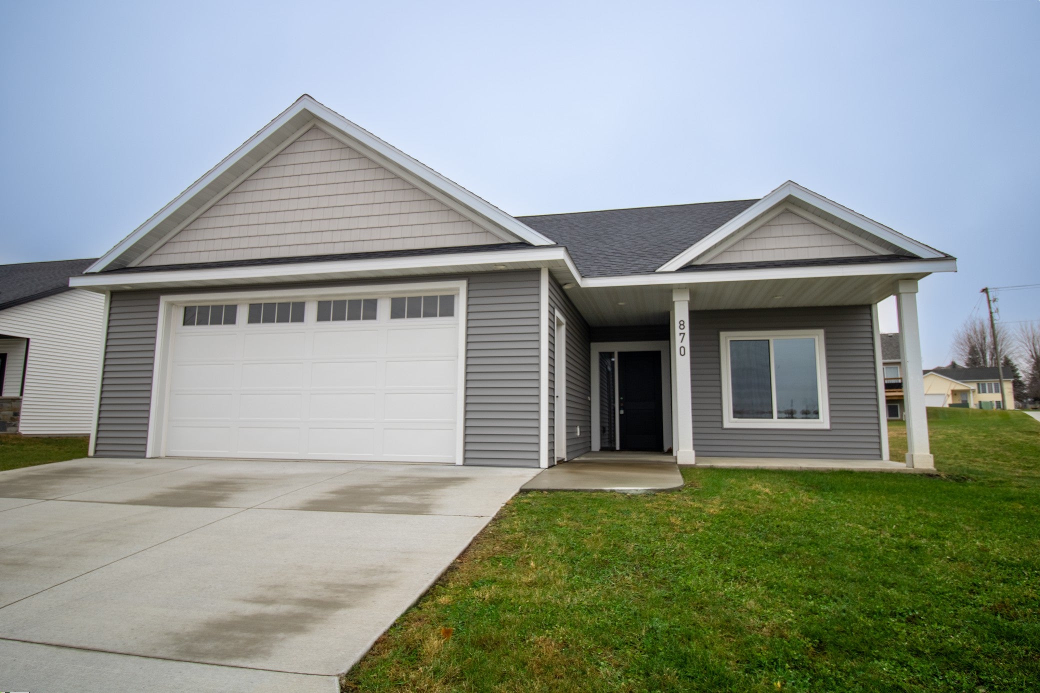 870 Bucknell Lane SE — photo