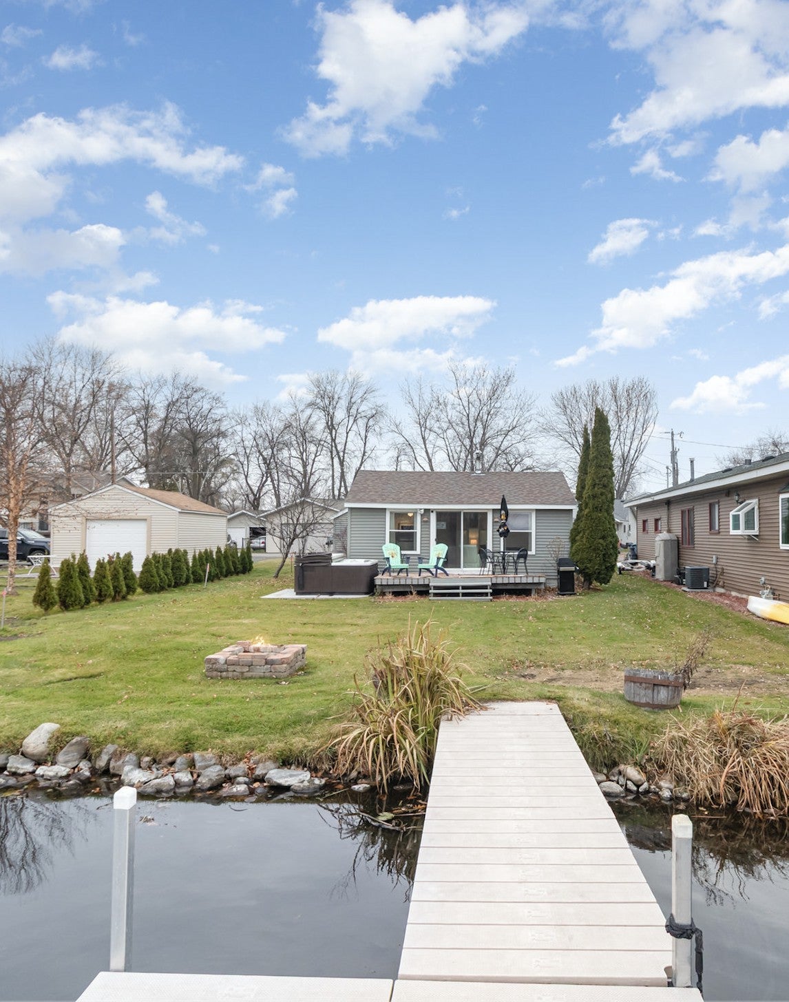 735 Woodland Drive SE — photo