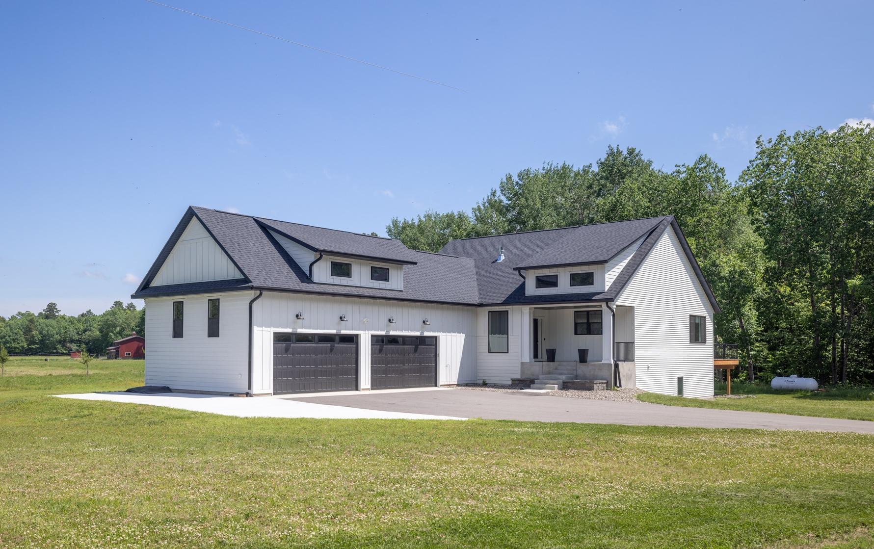 26942 Middle Cullen Road — photo
