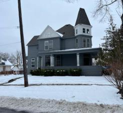 702 N 6th Street — photo