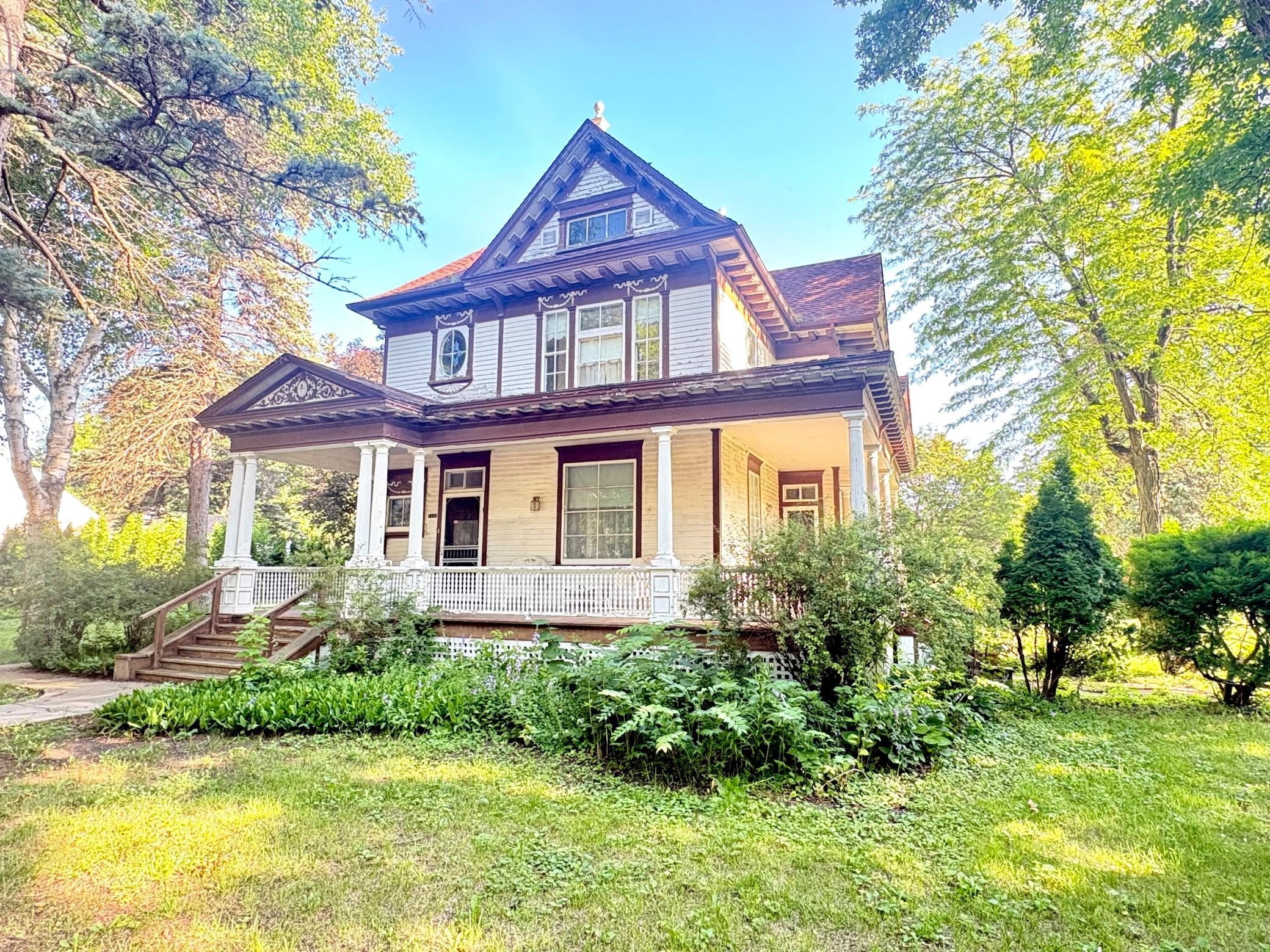 1122 Pine Street — photo