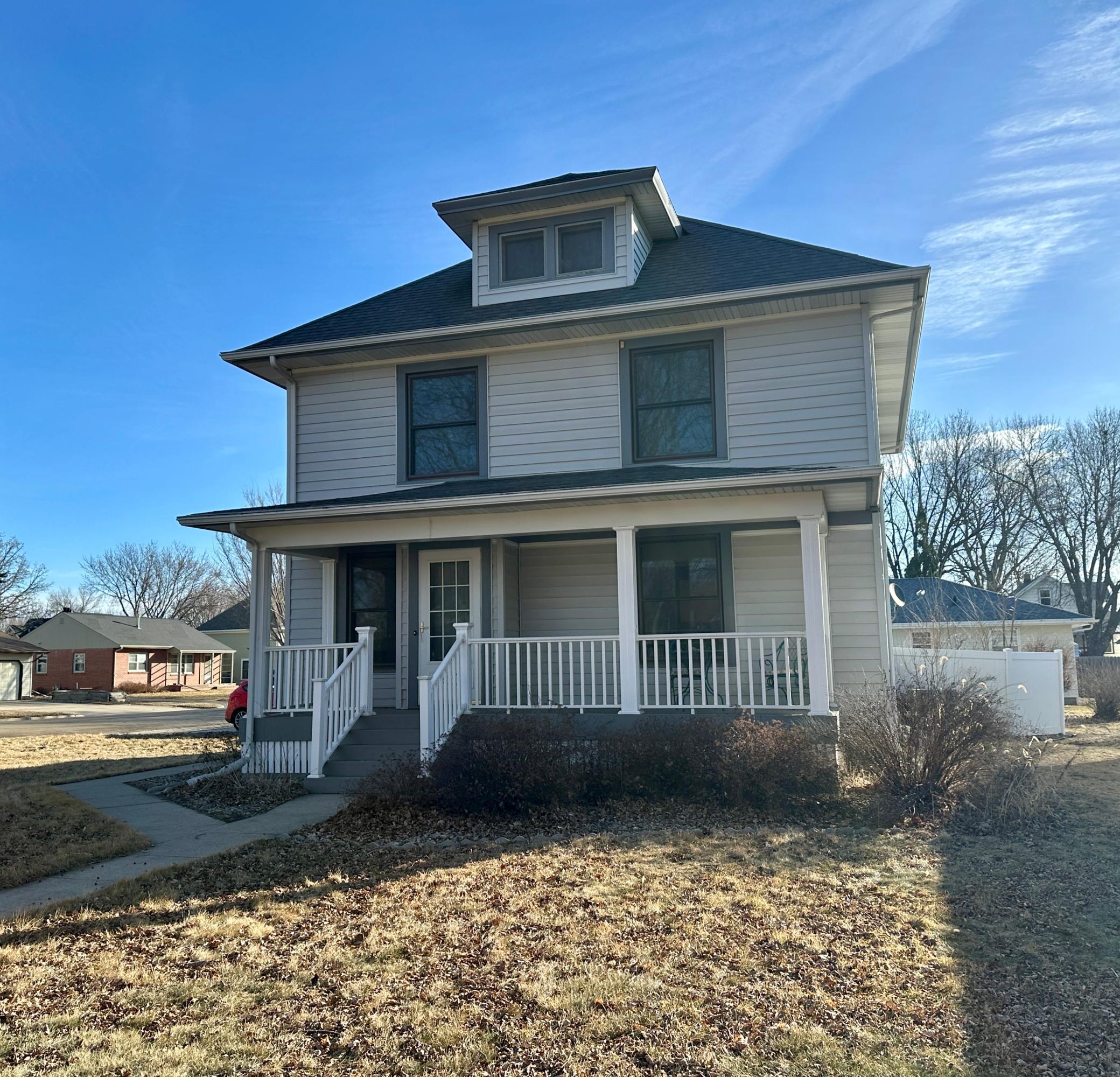 420 N Freeman Avenue — photo
