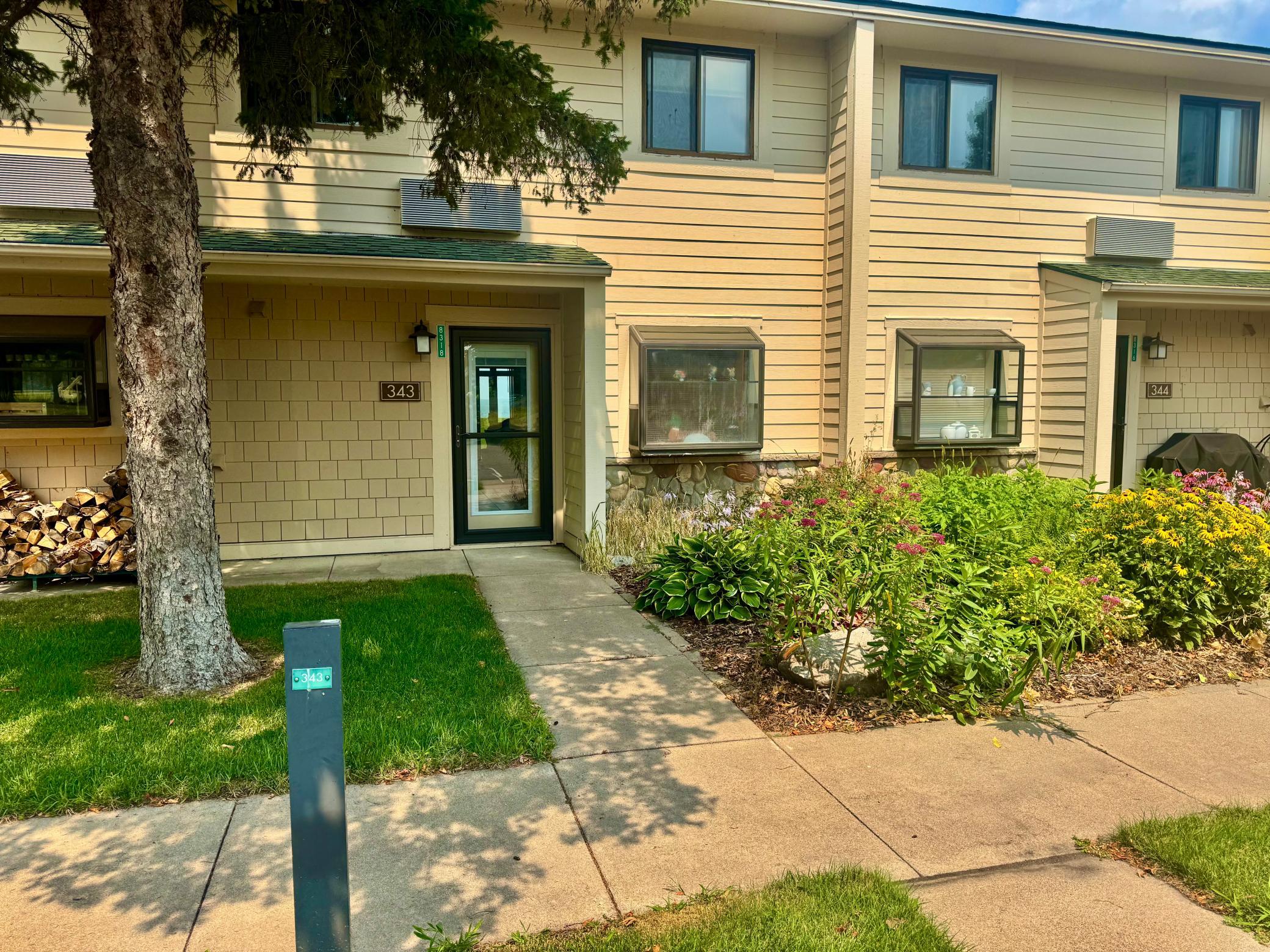 8318 Tuxedo Road 343 — photo