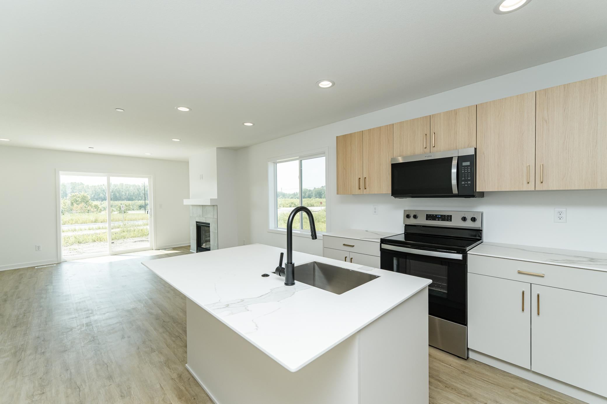 1097 Century Village Lane NE — photo