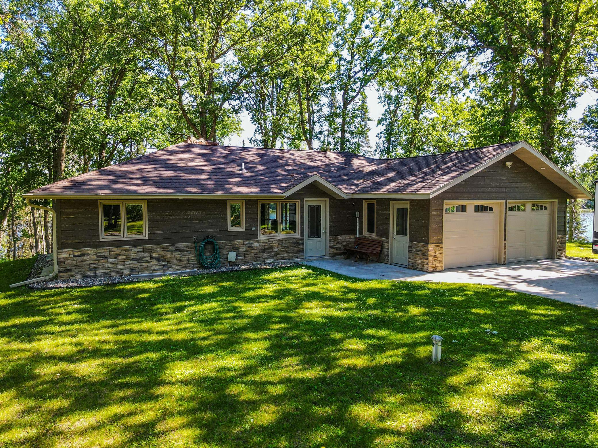 11100 Fisher Lane — photo