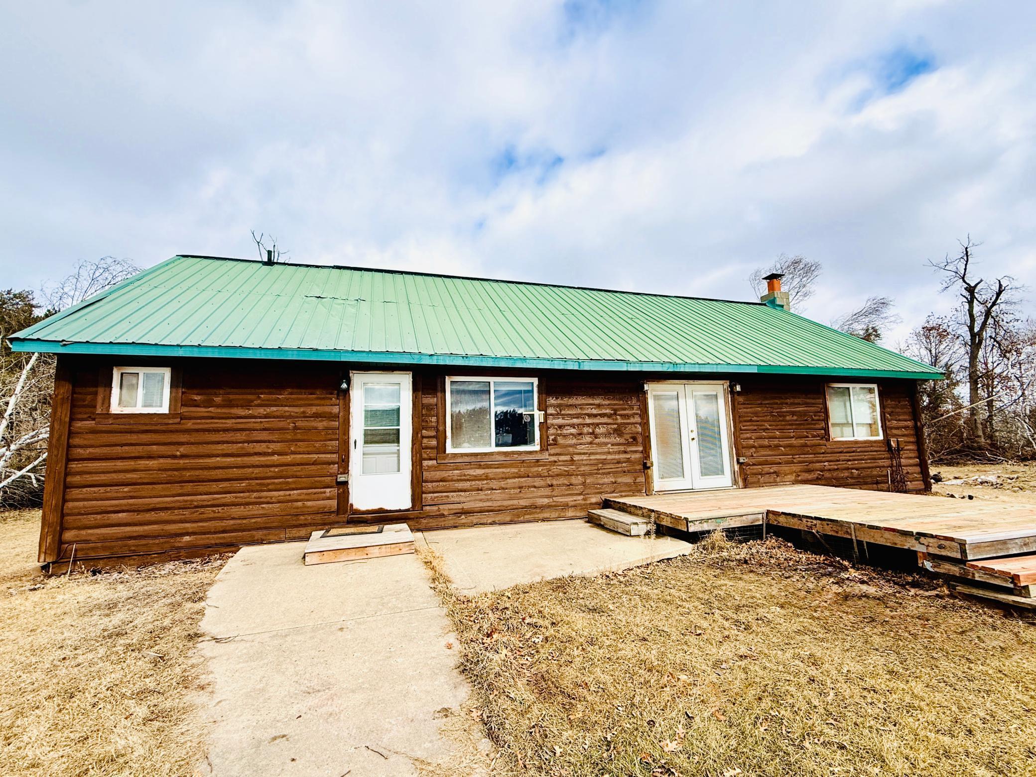 515 Carr Lake Road SE — photo