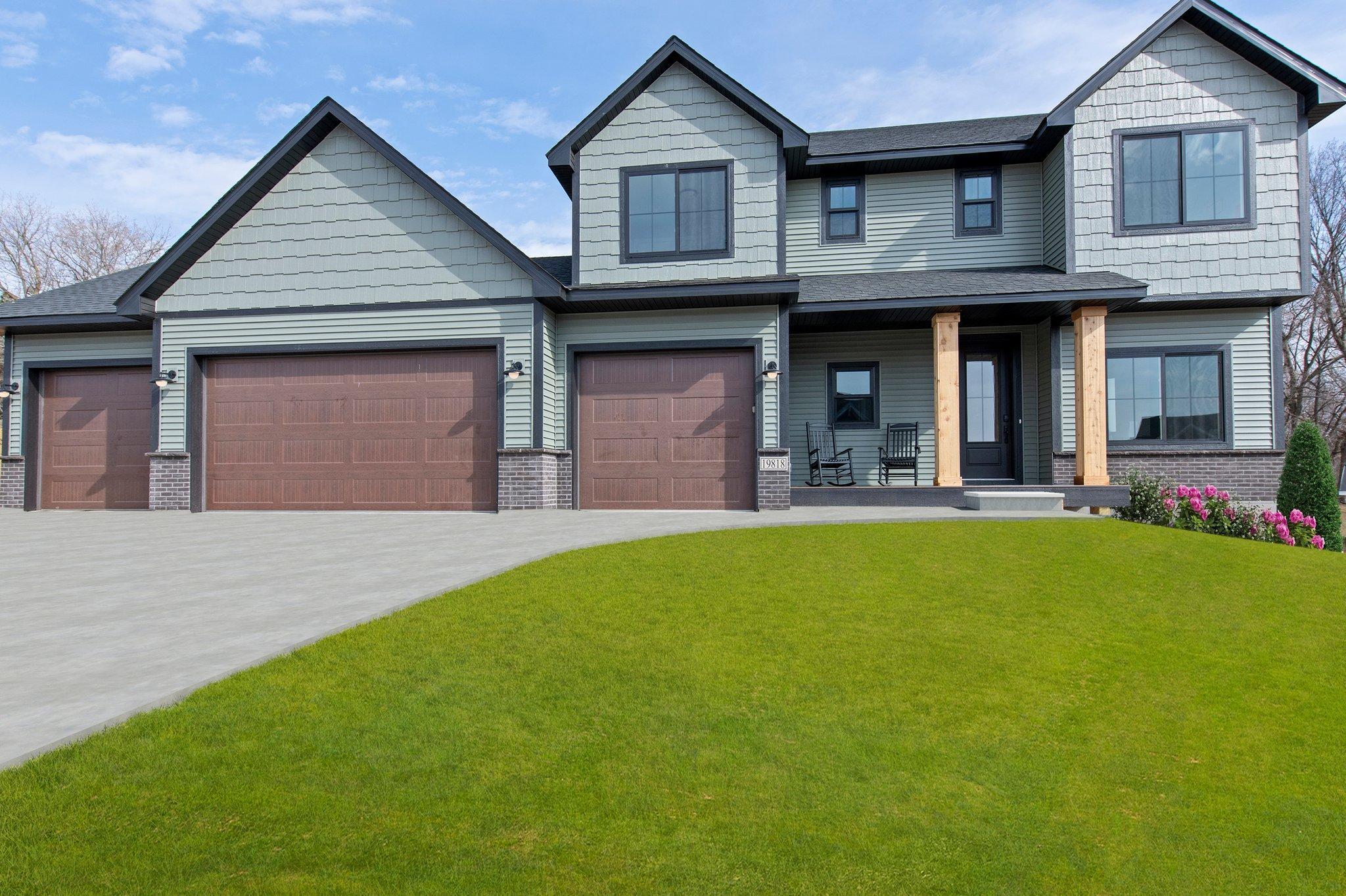 23804 Hall Dr — photo