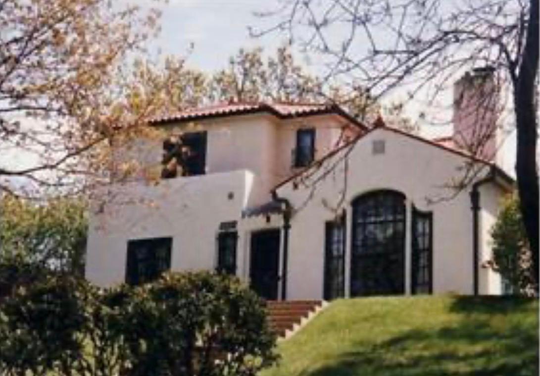 1005 Cedar Lake Road S — photo